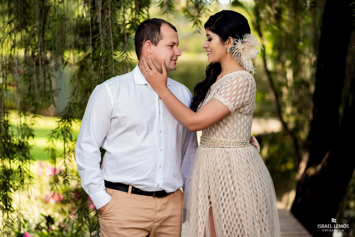 Fotografo de casamentos da cidade de Para de minas e região casal Mariana e Ramon da cidade vizinha de Pitangui   com produção de roupa de maquiagem by Carlos nogueira foto e video para casamento