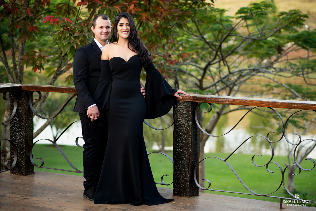 Fotografo de casamentos da cidade de Para de minas e região casal Mariana e Ramon da cidade vizinha de Pitangui   com produção de roupa de maquiagem by Carlos nogueira foto e video para casamento