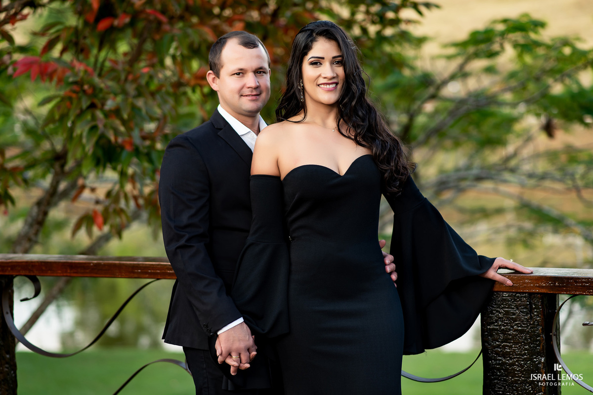 Fotografo de casamentos da cidade de Para de minas e região casal Mariana e Ramon da cidade vizinha de Pitangui   com produção de roupa de maquiagem by Carlos nogueira foto e video para casamento