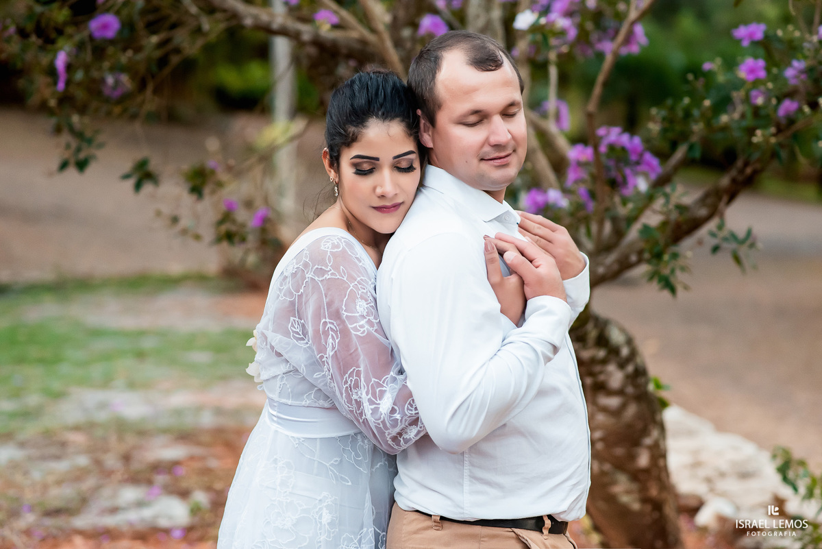 Fotografo de casamentos da cidade de Para de minas e região casal Mariana e Ramon da cidade vizinha de Pitangui   com produção de roupa de maquiagem by Carlos nogueira foto e video para casamento