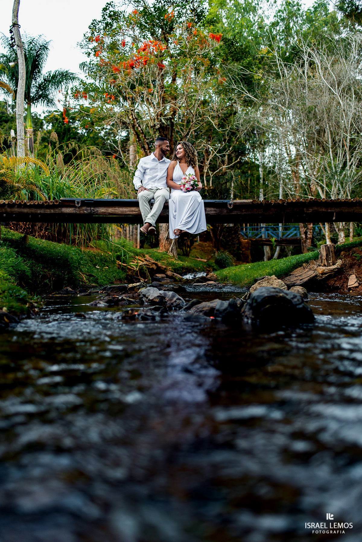 Fotografos de casamento na cidade de Juatuba com drone e muito amor