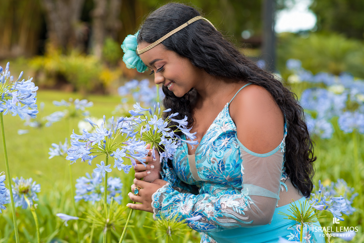 fotos de debutante Confira o video clip de 15 anos de Bruna uma menina super alto astral, o espaço escolhido foi o Shangrila em Mateus Lemes MG. #15Anos #IsraelLemos

Produção: Tamara Oliveira
Espaço: Shangrila