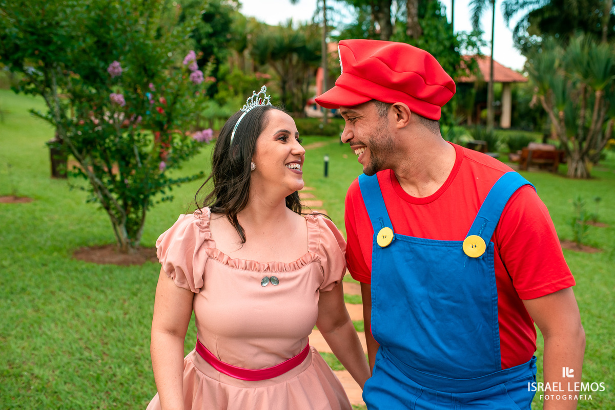 Ensaio fotografico do super Mario boss da cidade de Pitangui com maquiagem de Silmara oliveira de Para de minas MG fotos do fotografo em para de minas Israel lemos