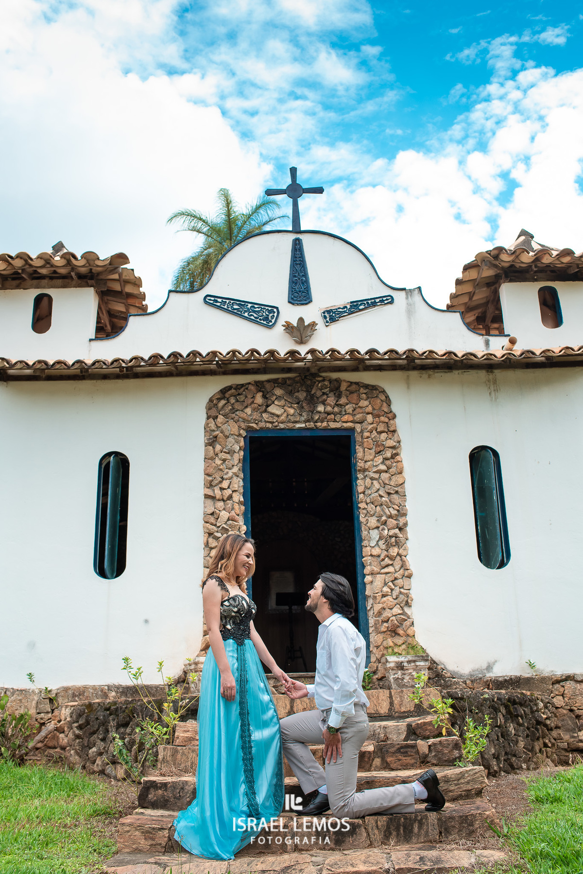 O GOVERNADOR BENEDITO VALADARES: DE NOSSA REGIÃO PARA O BRASIL
FLORESTAL | CONTOS E CAUSOS

 VOLTAR
Nasceu na Fazenda Machadão, hoje Fazenda Cachoeira, município de Florestal, em 04/12/1892. Era filho de Domingos Justino Ribeiro e Antônia Valadares Ribeir