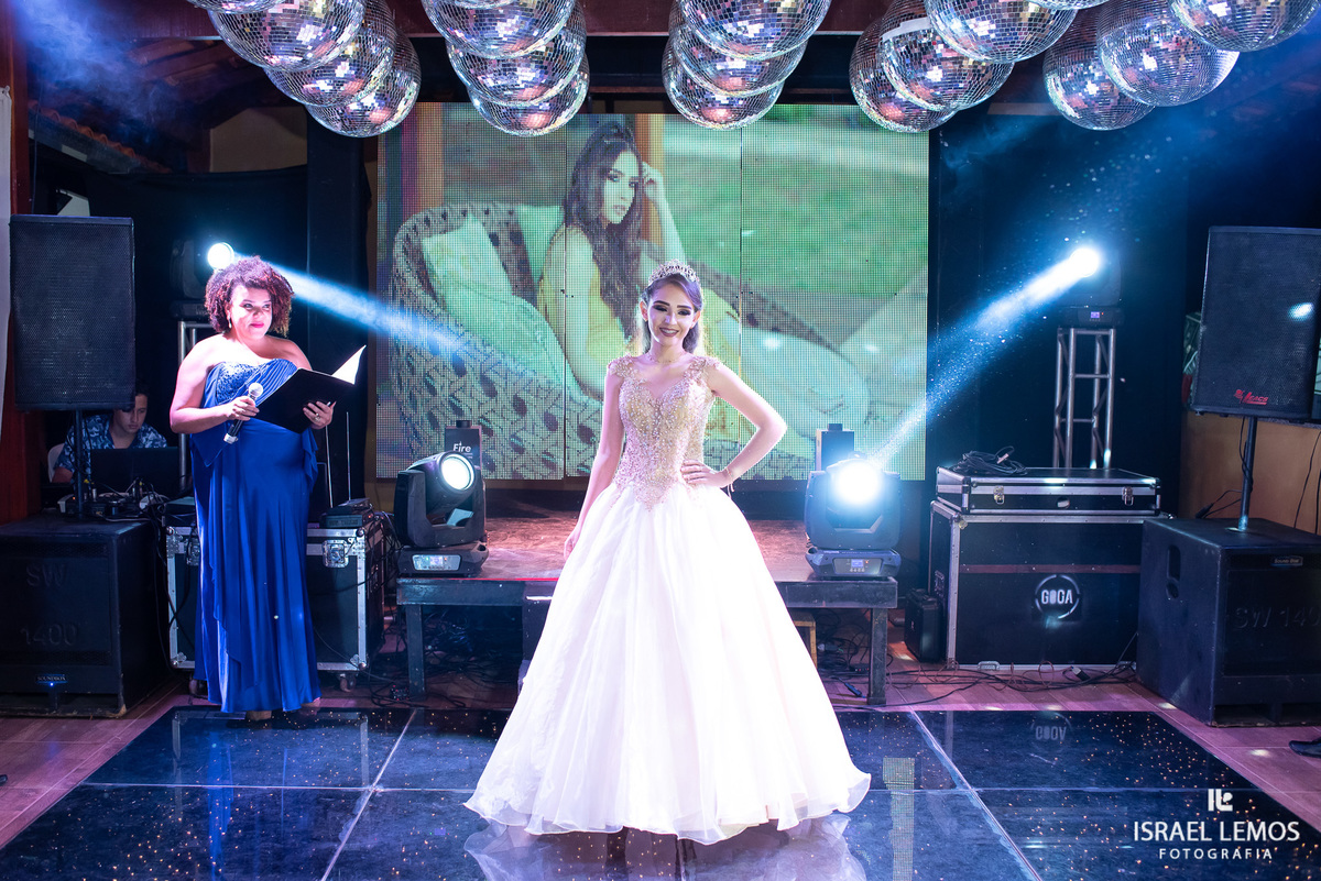 hora da valsa de 15 anos