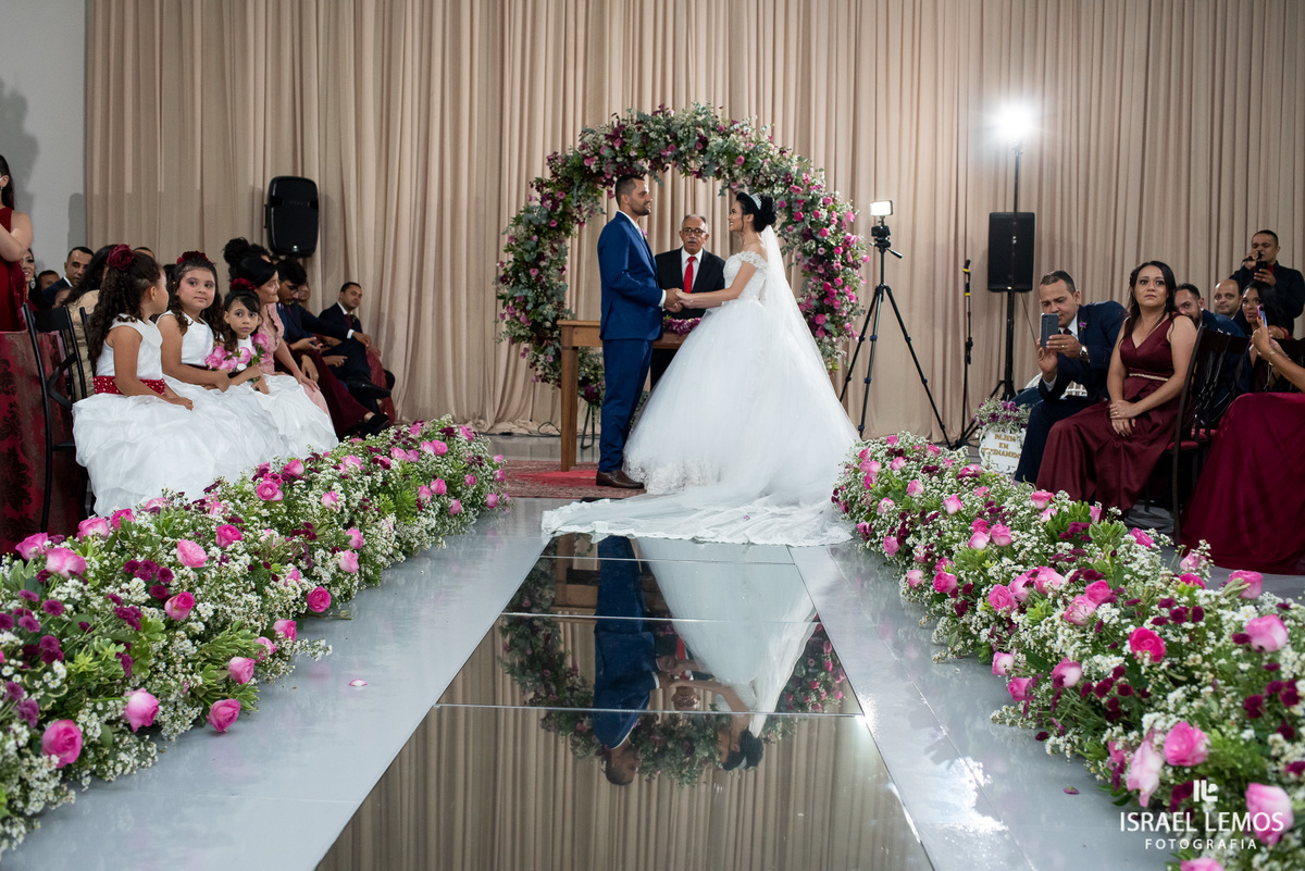 Vestidos de noivas na cidade de para de minas