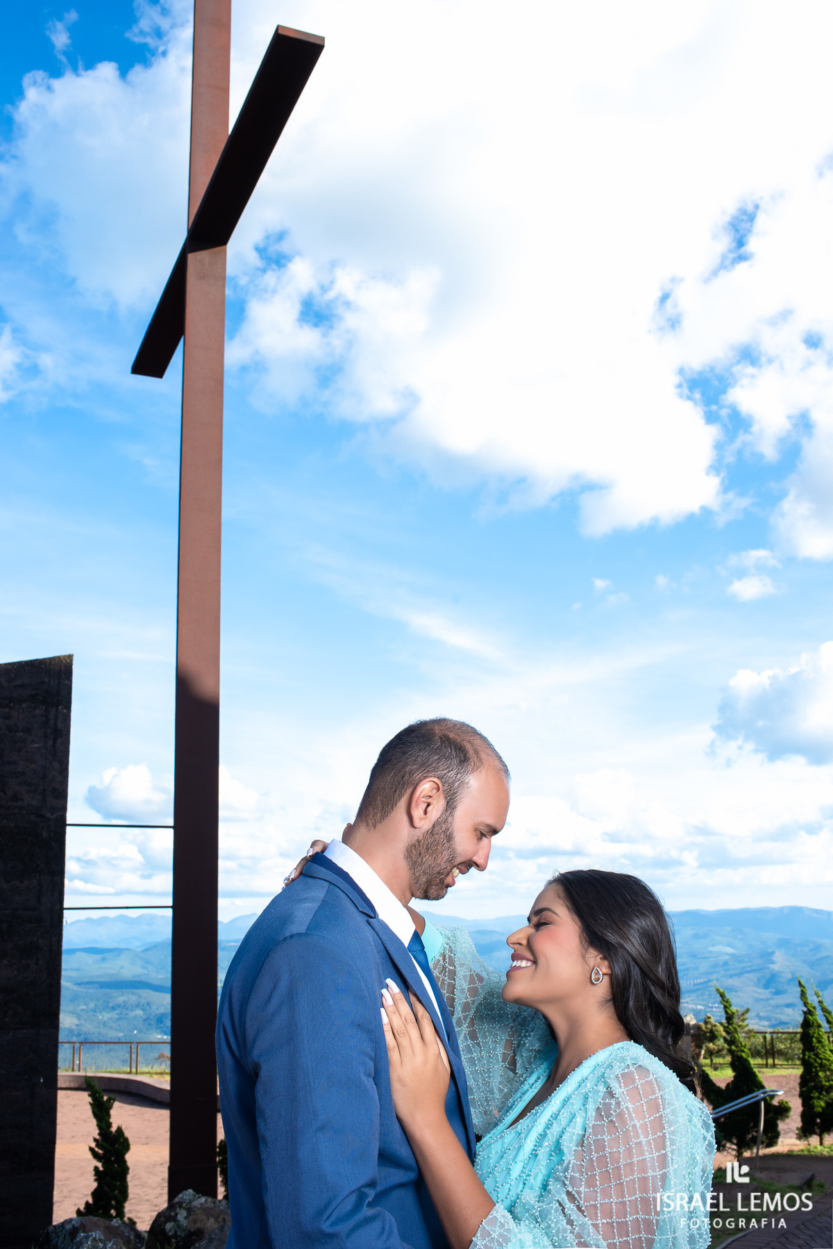 marcela  e ronan casamento em para de minas pelo fotografia 