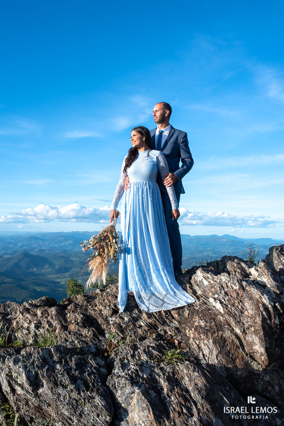 Produção de roupas em para de minas Paulo Vasconcelos 