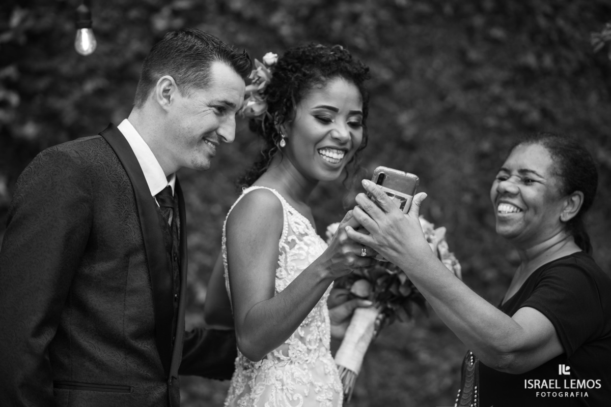 mae da noiva tira self 