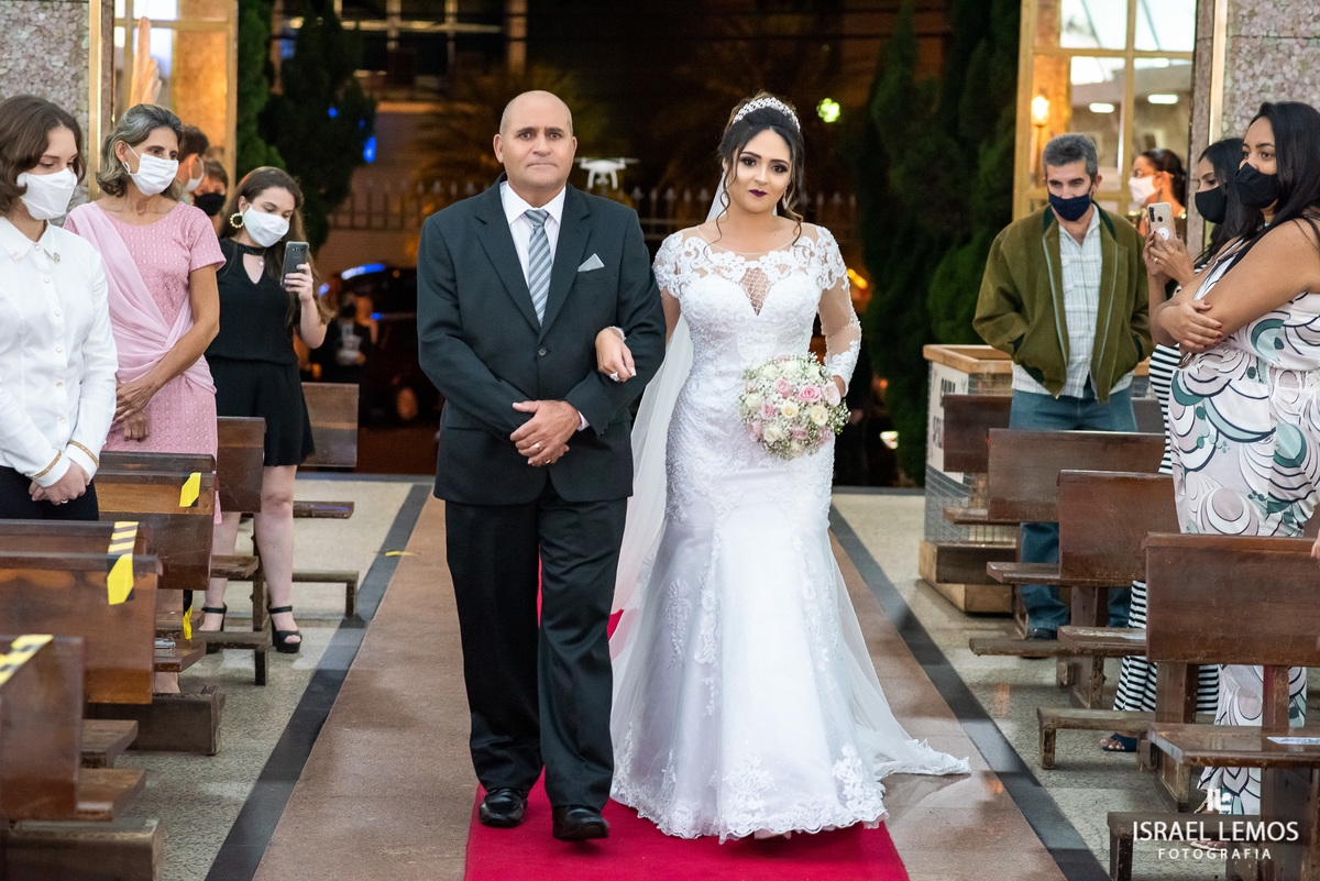 Matriz nossa senhora da piedade em Para de minas Luana e guilherme casamento