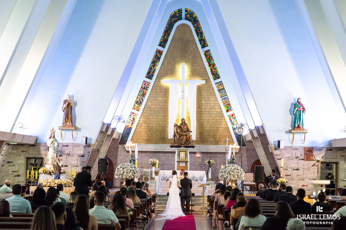 Matriz nossa senhora da piedade em Para de minas Luana e guilherme casamento