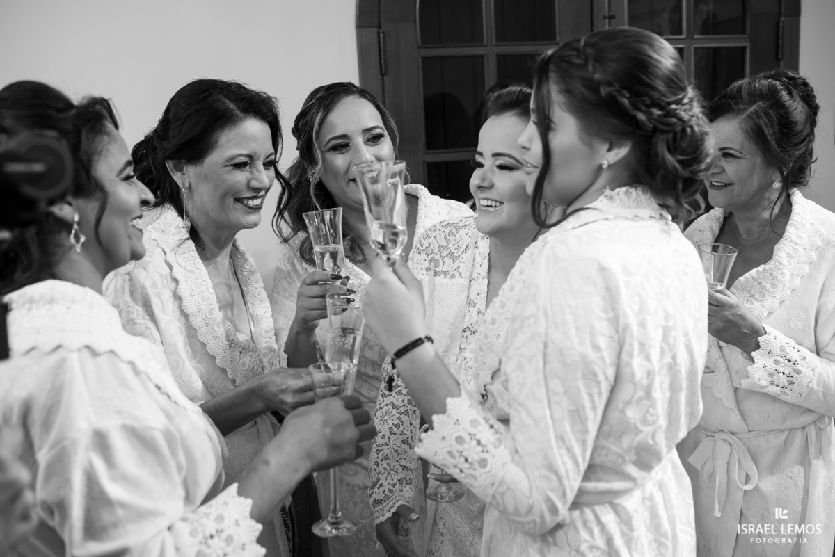 momento unico na vida da noiva em para de minas pelo fotografo Israel Lemos para de minas