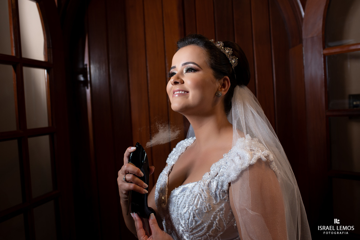noiva tem que ter foto de perfume em para de minas com Israel Lemos fotografo