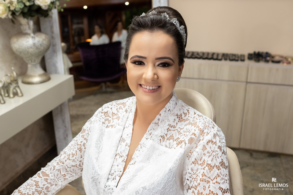 Maquiagem em para de minas Silmaria noivas de para de minas e regiao