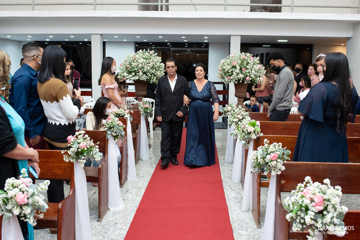 casamento na igreja batista em Igaratinga Carol e Ian pelo fotografo de casamento Israel Lemos de para de minas