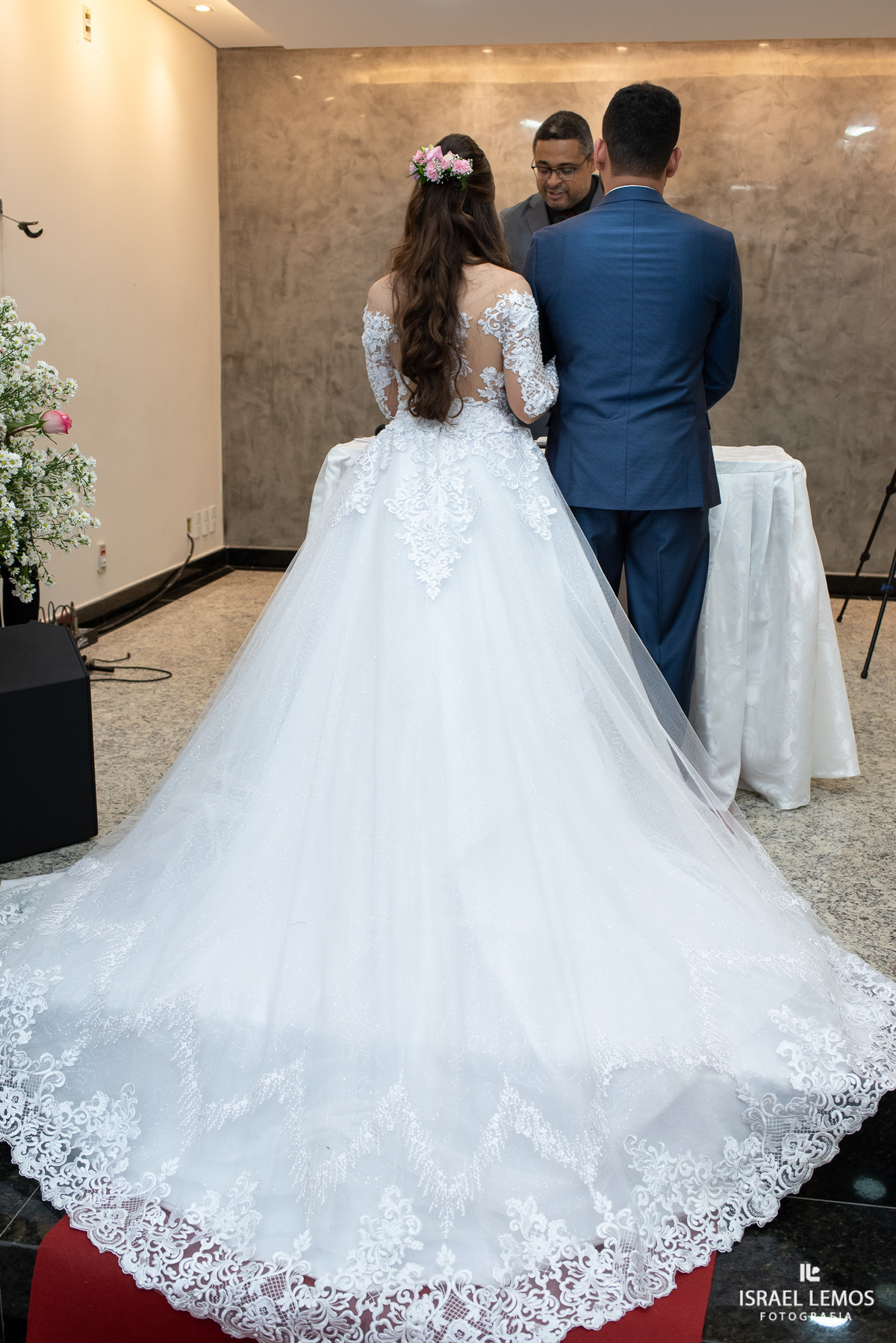 casamento na igreja batista em Igaratinga Carol e Ian pelo fotografo de casamento Israel Lemos de para de minas