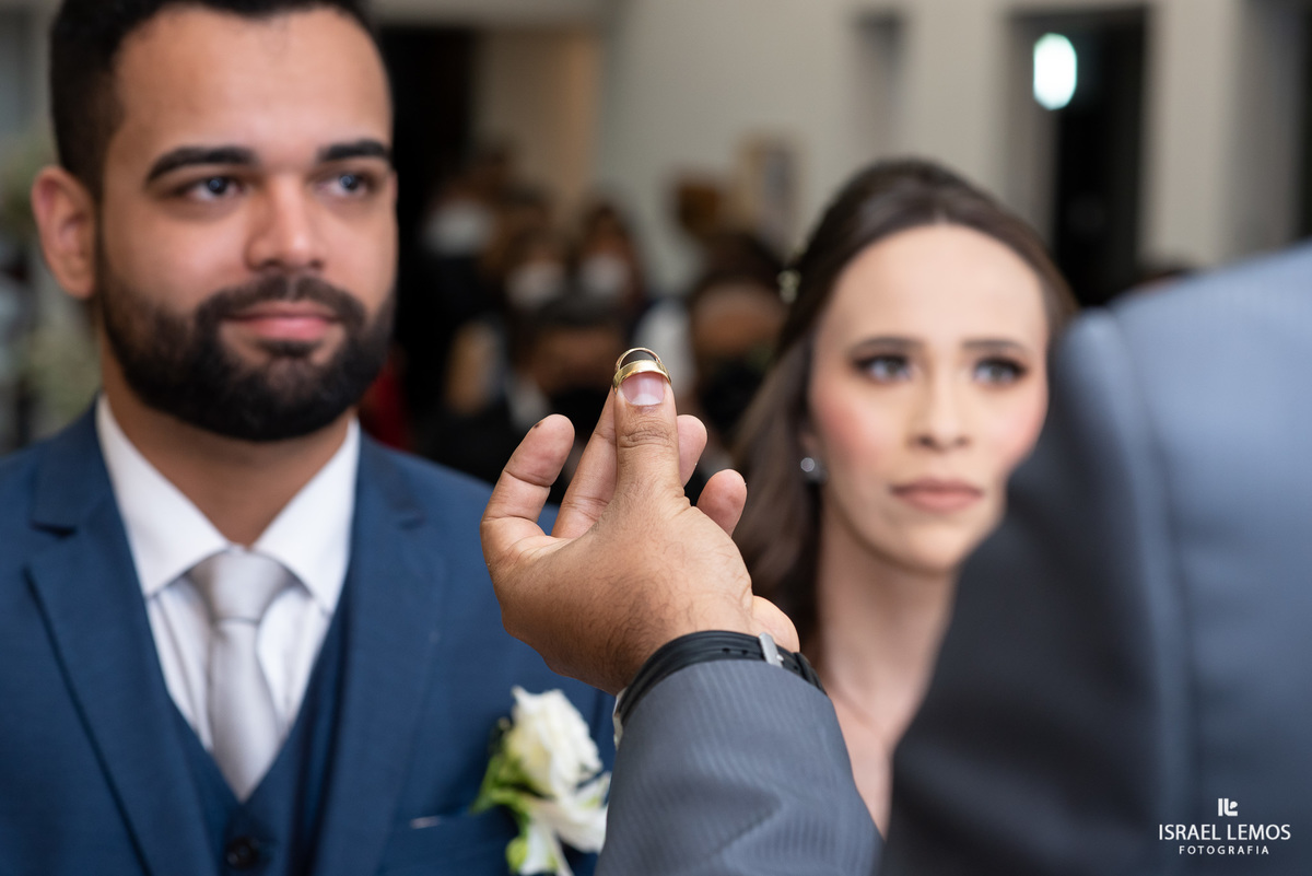 casamento na igreja batista em Igaratinga Carol e Ian pelo fotografo de casamento Israel Lemos de para de minas