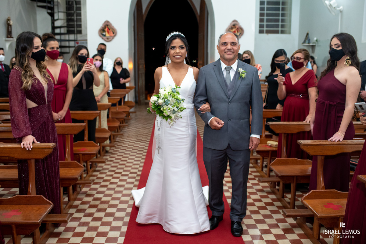 lucas e larissa para de minas