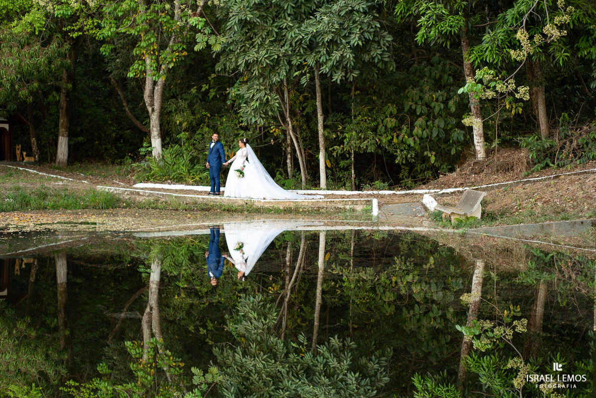 Casamento que aconteceu na cidade de dores do Indaia no famoso castelinho com fotos de Israel Lemos fotografo em para de minas 