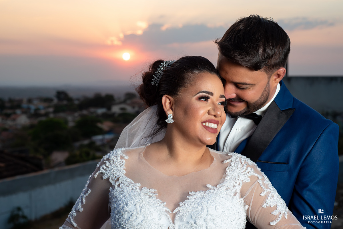 Casamento que aconteceu na cidade de dores do Indaia no famoso castelinho com fotos de Israel Lemos fotografo em para de minas 