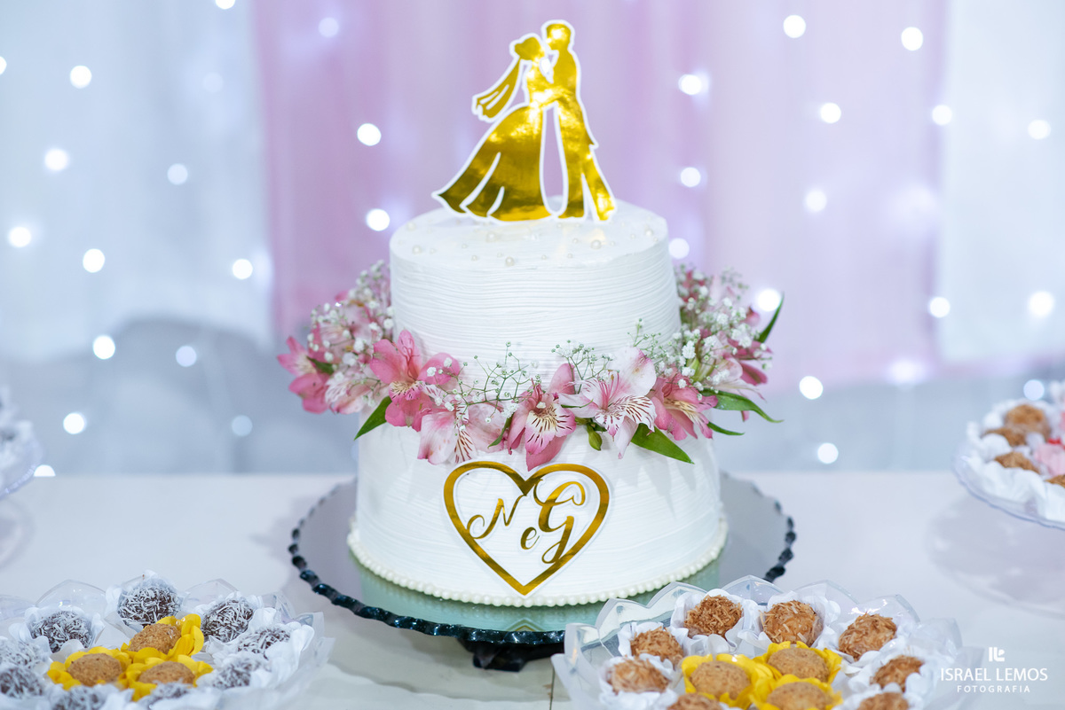 bolo de casamento em para de minas