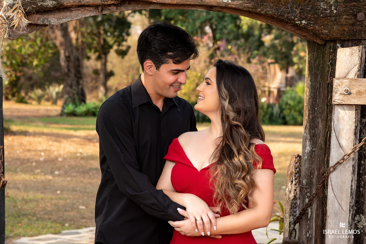 casal Jarbas e Mariane engenheira  de Papagaios faz ensaio em Jagoara Velha 