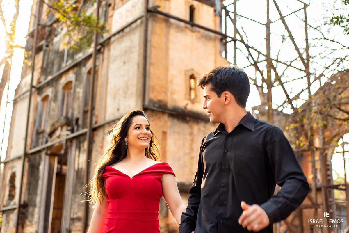 O que. Lançamento de “Jagoara – Do Pó do Ouro ao Pó do Tempo”

Quando. Amanhã, às 19h
Casal faz em saio em Jagoara Velha