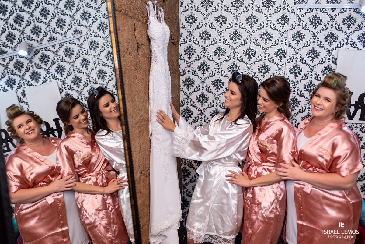 Maquiagem na cidade de Pitangui Betania diniz