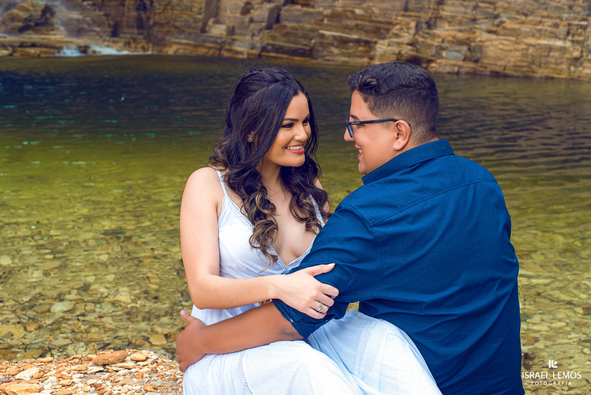 
Resultado de imagem para lancha capitólio
São atividades relacionadas ao ecoturismo como a contemplação e banho de cachoeira, passeios pelo Lago de Furnas, trilhas em meio a natureza e lindas vistas em mirantes e cânions. Apreciar a deliciosa culinária m
