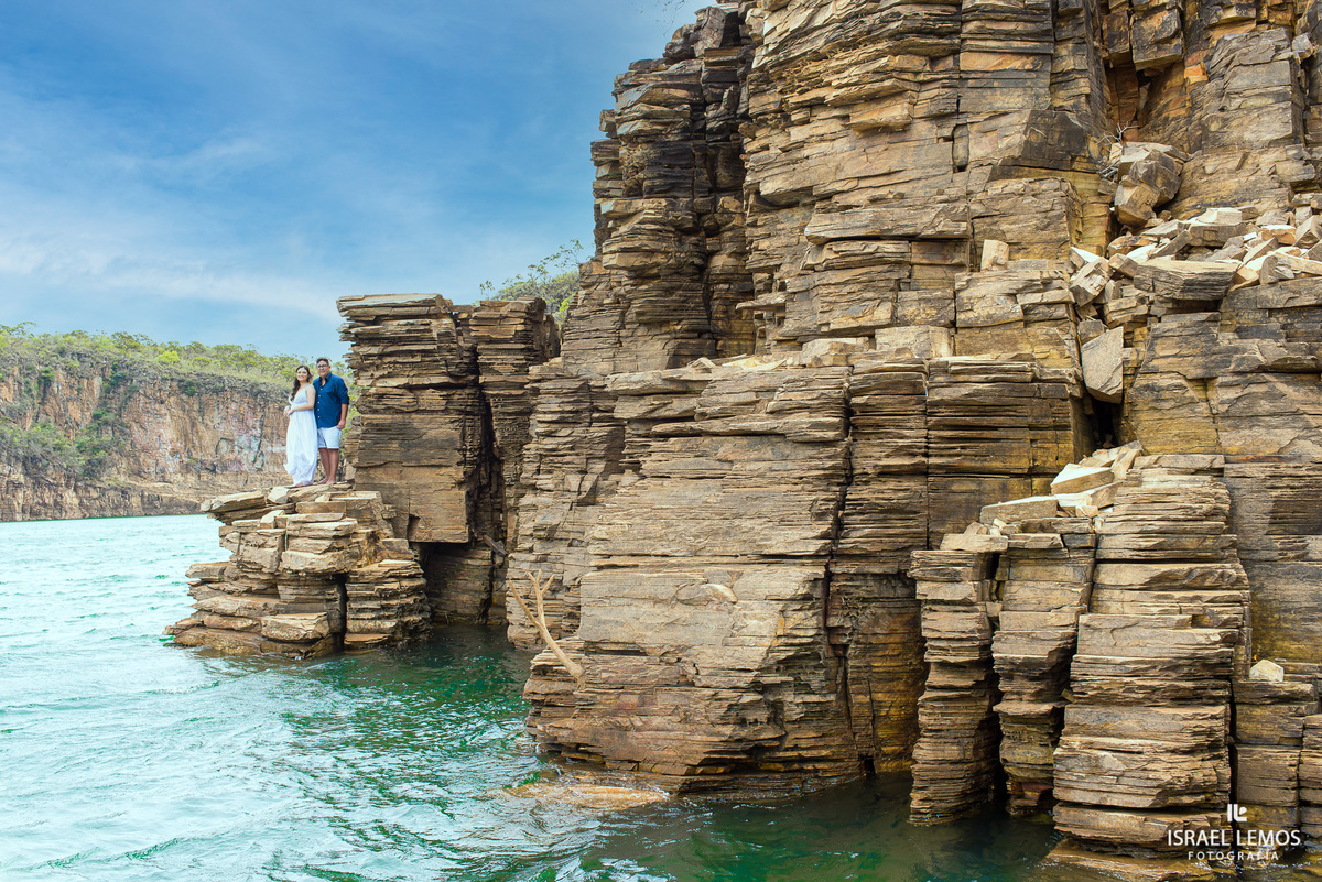Venha Conhecer o Lago de Furnas a bordo de uma de nossas lanchas e se hospede em uma de nossas casas de Temporada de Alto Padrão.

Conhecido por muitos como o “Mar de Minas”, o Lago de Furnas é o principal atrativo do município de Capitólio que também pos