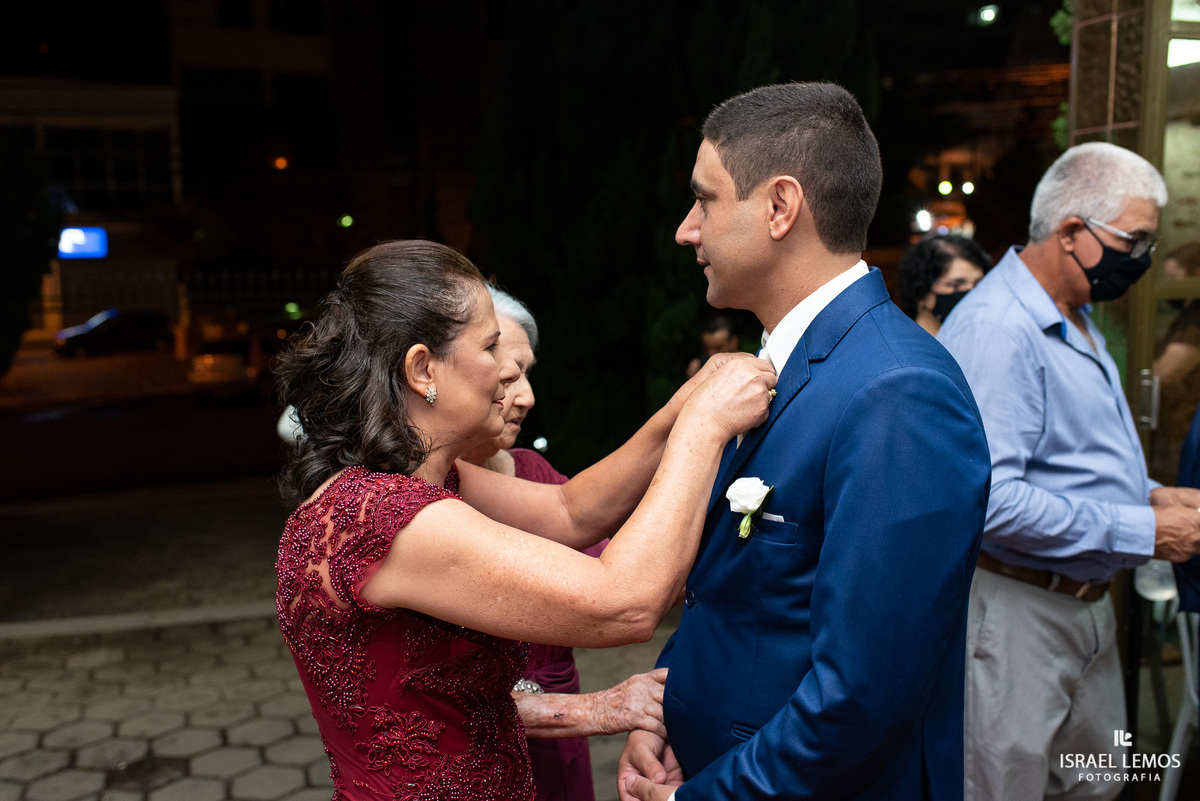 Oi, pessoal! Agora é momento de ver como foi a cerimônia de casamento de Jessica e Moises, que aconteceu na Igreja Matriz de Nossa Senhora da Piedade, em Pará de Minas/MG, celebrada pelo padre Adriano. 