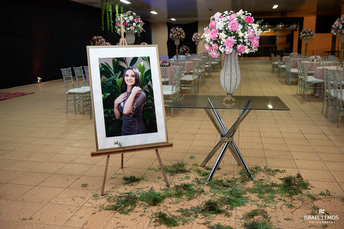 Fotografia de 15 anos na cidade de Juatuba debutante Ana Flavia fotos Israel Lemos fotografo em Juatuba 