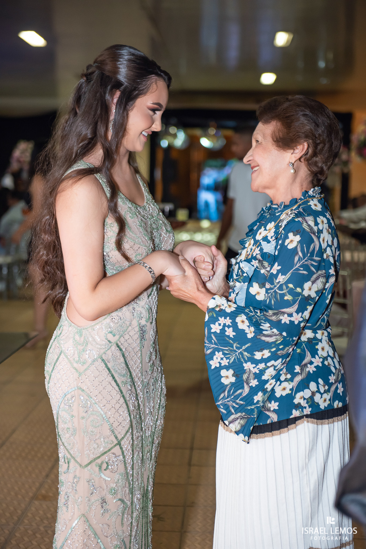 Fotografia de 15 anos na cidade de Juatuba debutante Ana Flavia fotos Israel Lemos fotografo em Juatuba 