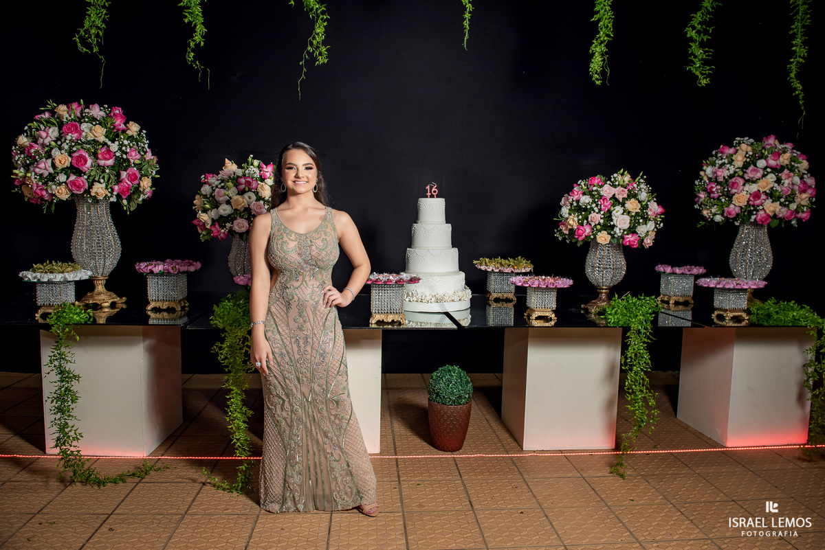 Fotografia de 15 anos na cidade de Juatuba debutante Ana Flavia fotos Israel Lemos fotografo em Juatuba 