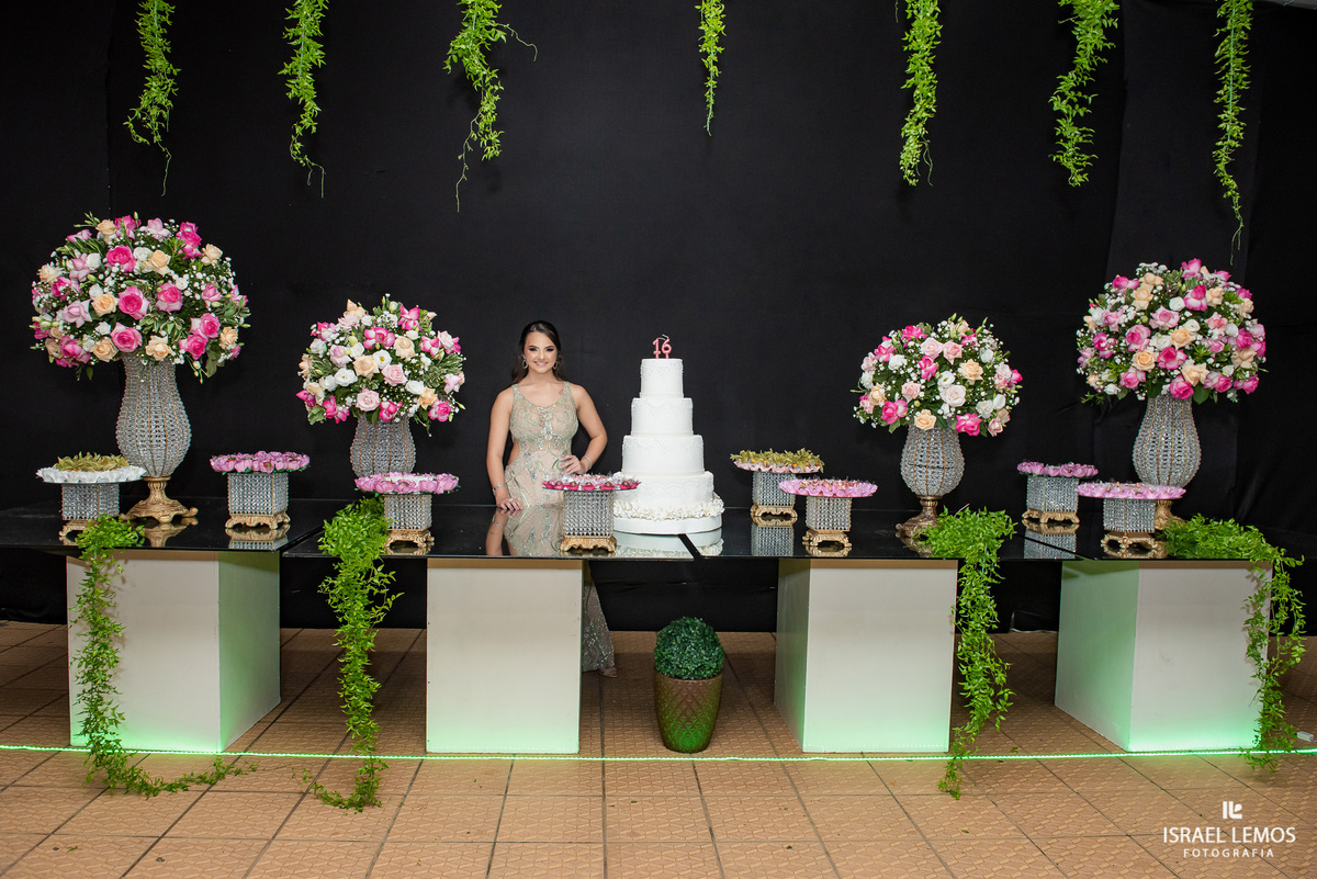 Fotografia de 15 anos na cidade de Juatuba debutante Ana Flavia fotos Israel Lemos fotografo em Juatuba 