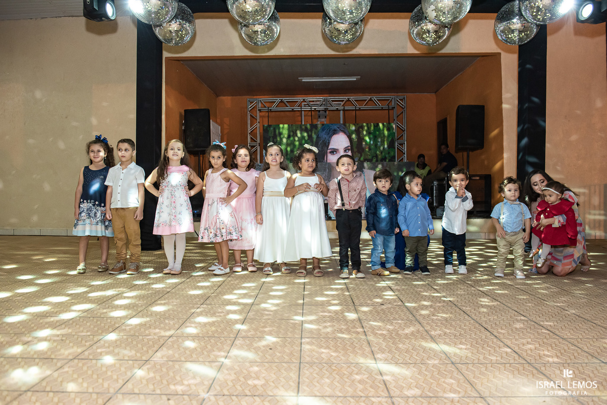 crianças fazem sucesso na festa de 16 anos em juatuba pelo Fotografo de casamento Israel Lemos Juatuba 