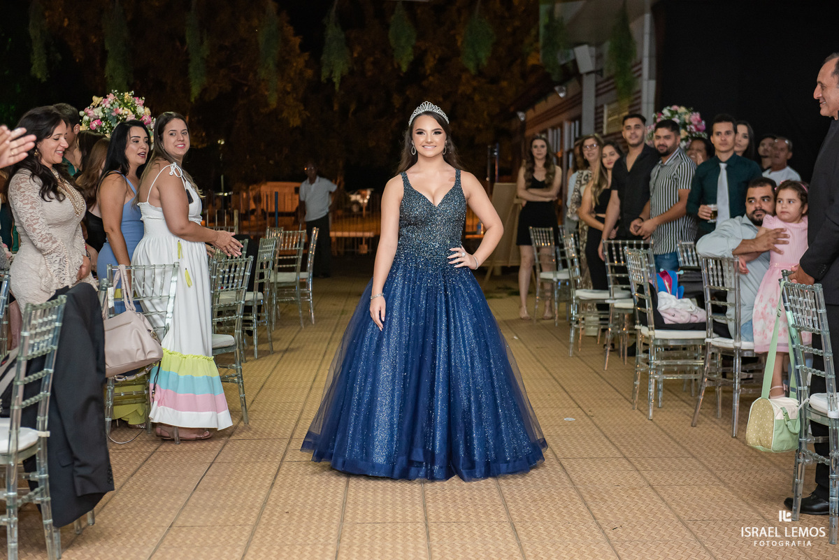 Fotografia de 15 anos na cidade de Juatuba debutante Ana Flavia fotos Israel Lemos fotografo em Juatuba 