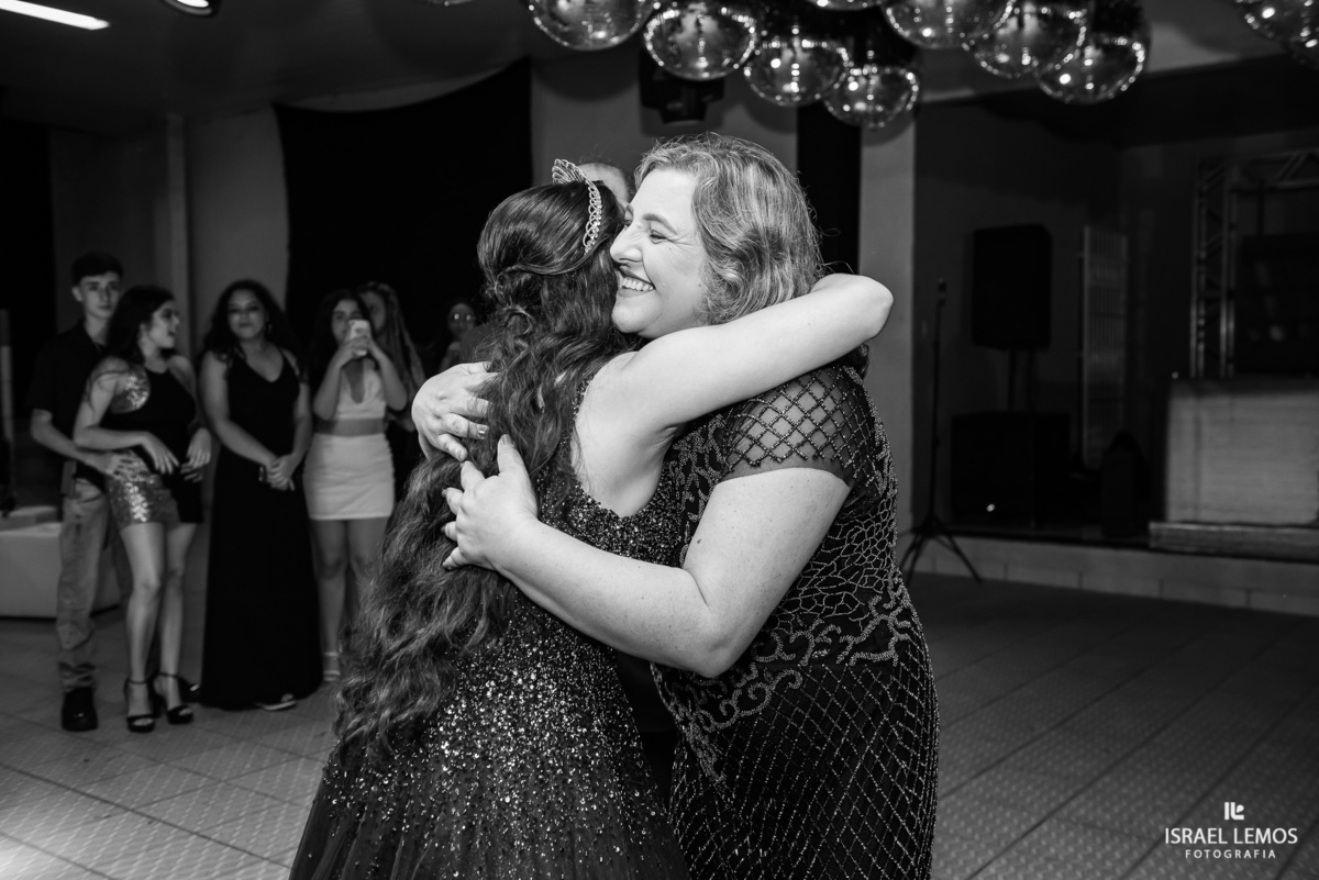 abraço de mãe Eliza JUATUBA