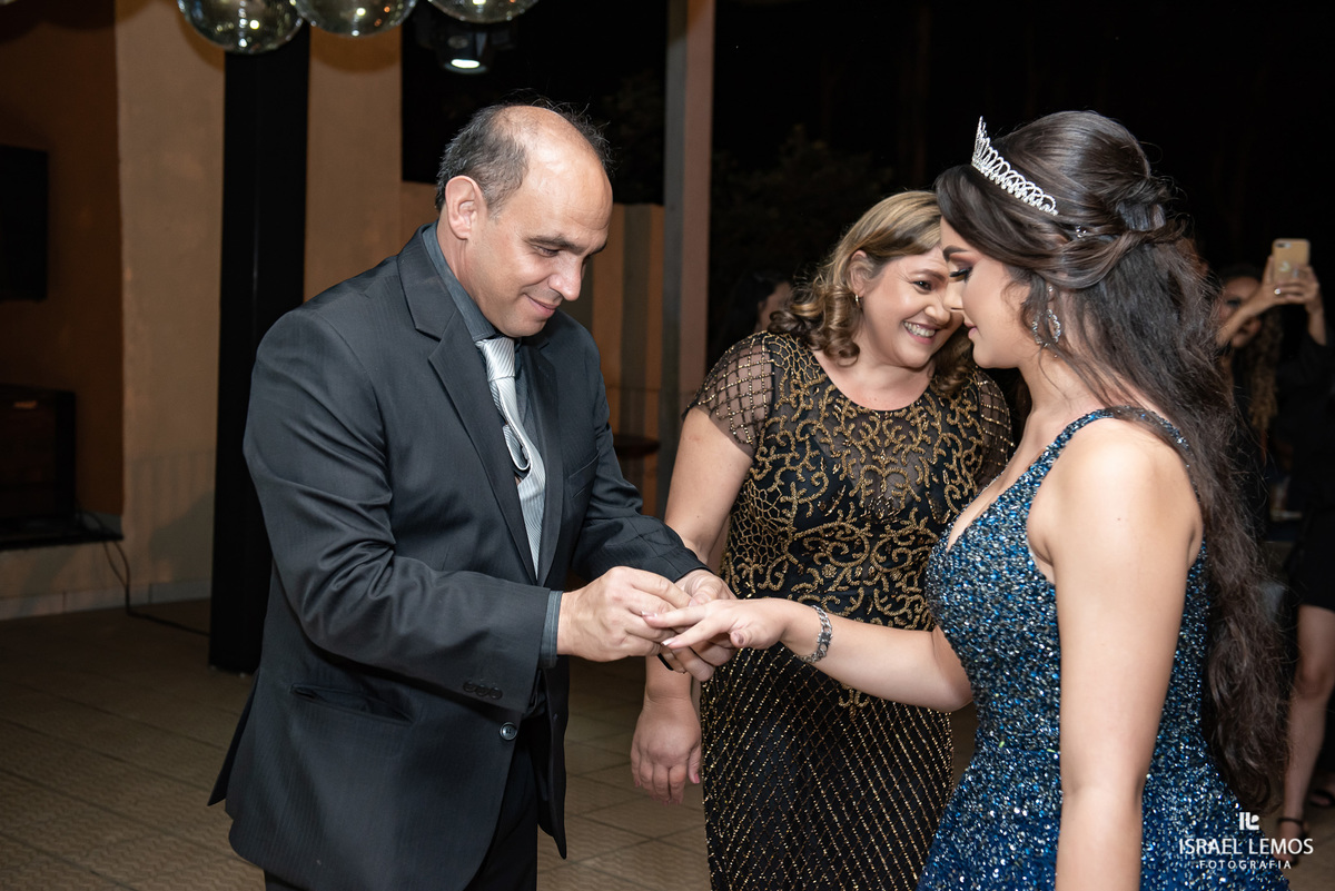 HORA DO ANEL DE 15 ANOS