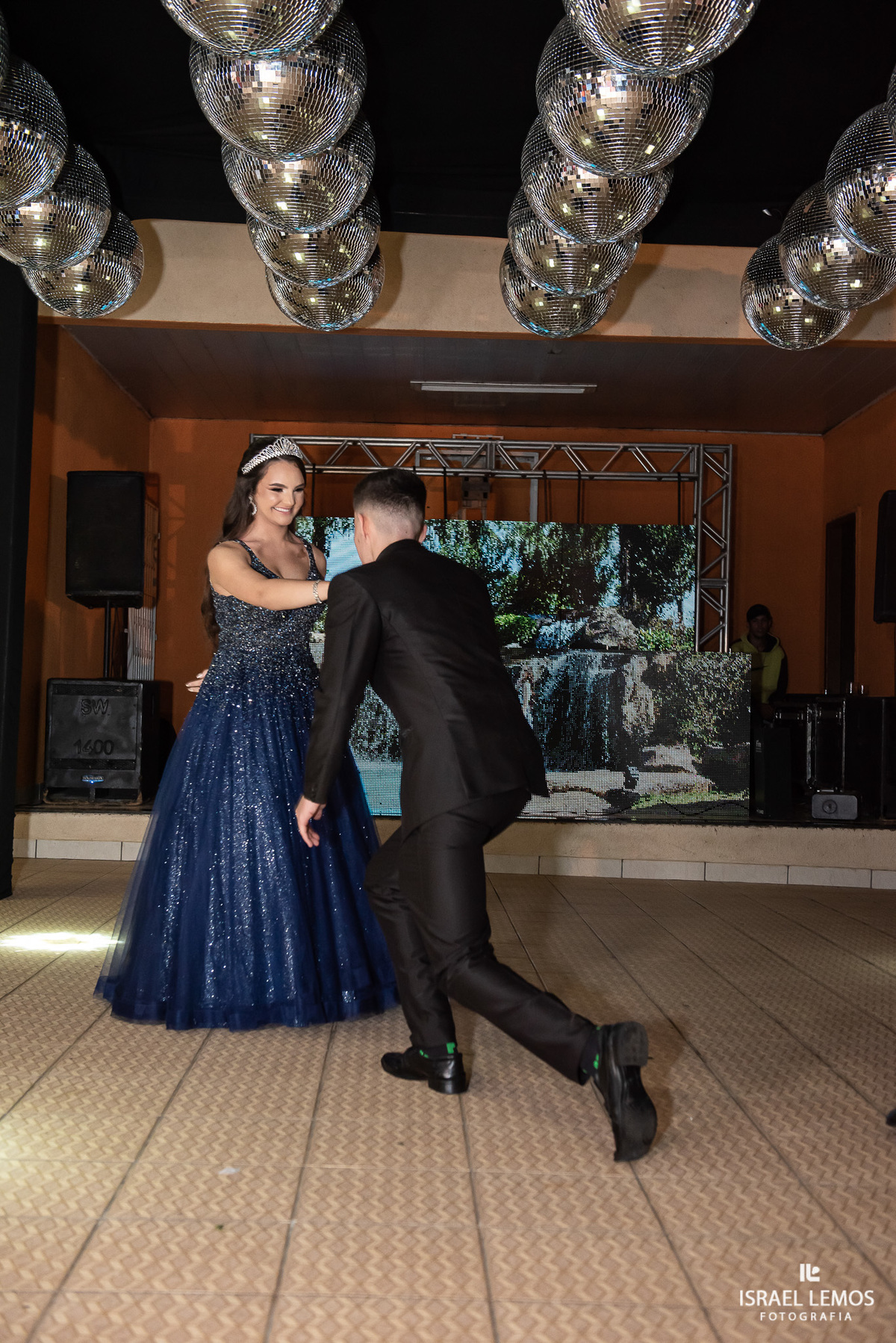 Fotografia de 15 anos na cidade de Juatuba debutante Ana Flavia fotos Israel Lemos fotografo em Juatuba 