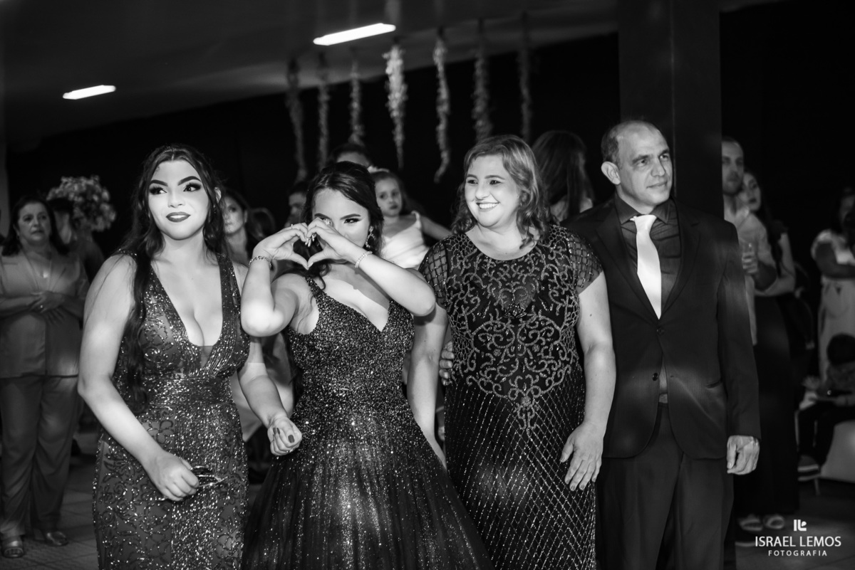 Fotografia de 15 anos na cidade de Juatuba debutante Ana Flavia fotos Israel Lemos fotografo em Juatuba 