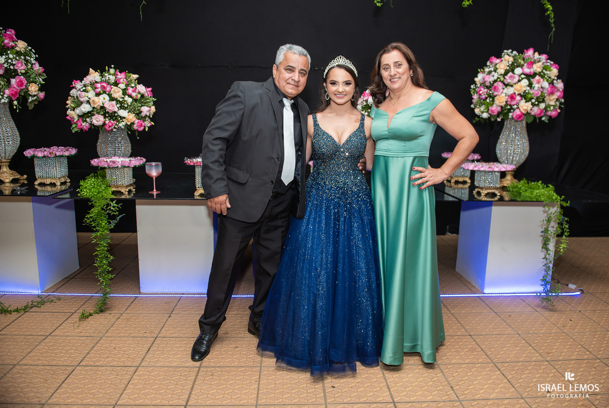 Fotografia de 15 anos na cidade de Juatuba debutante Ana Flavia fotos Israel Lemos fotografo em Juatuba 