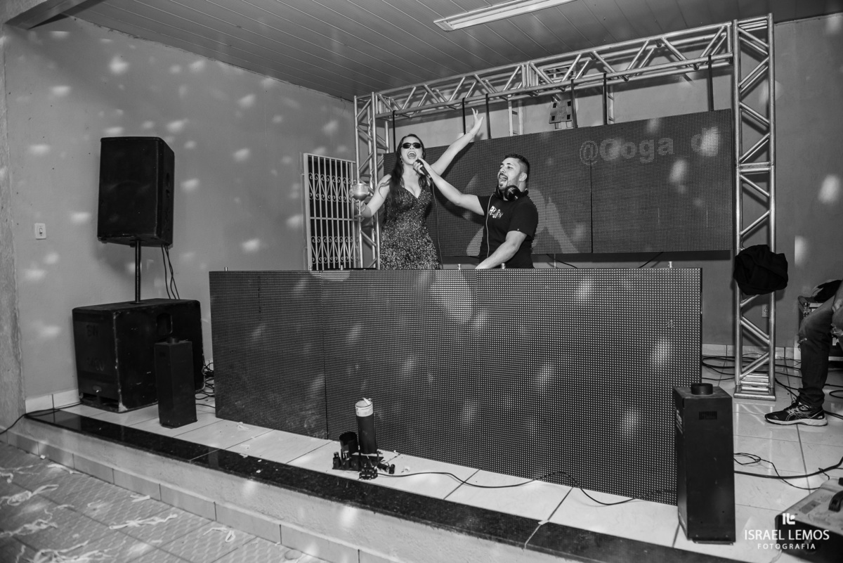 DJ SOM ILIMUNICAO EM PARA DE MINAS 