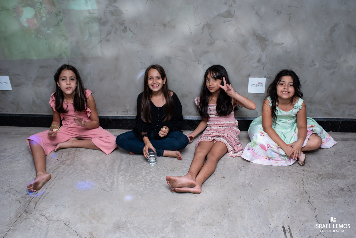 crianças em casamento