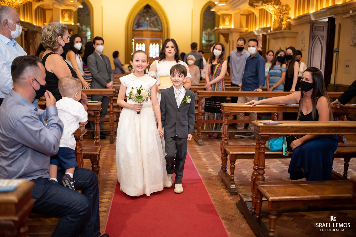 Fotografia de casamento na igreja de Boa  Viajem em Belo Horizonte MG