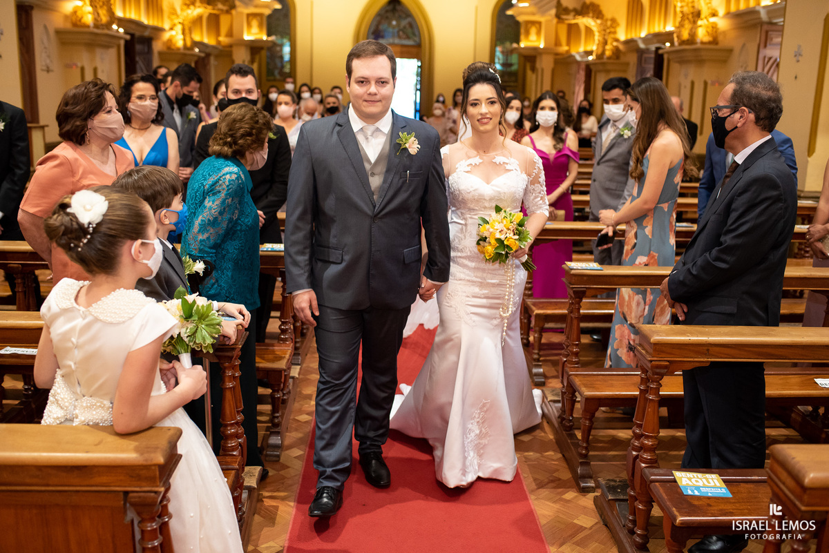Fotografia de casamento na igreja de Boa  Viajem em Belo Horizonte MG