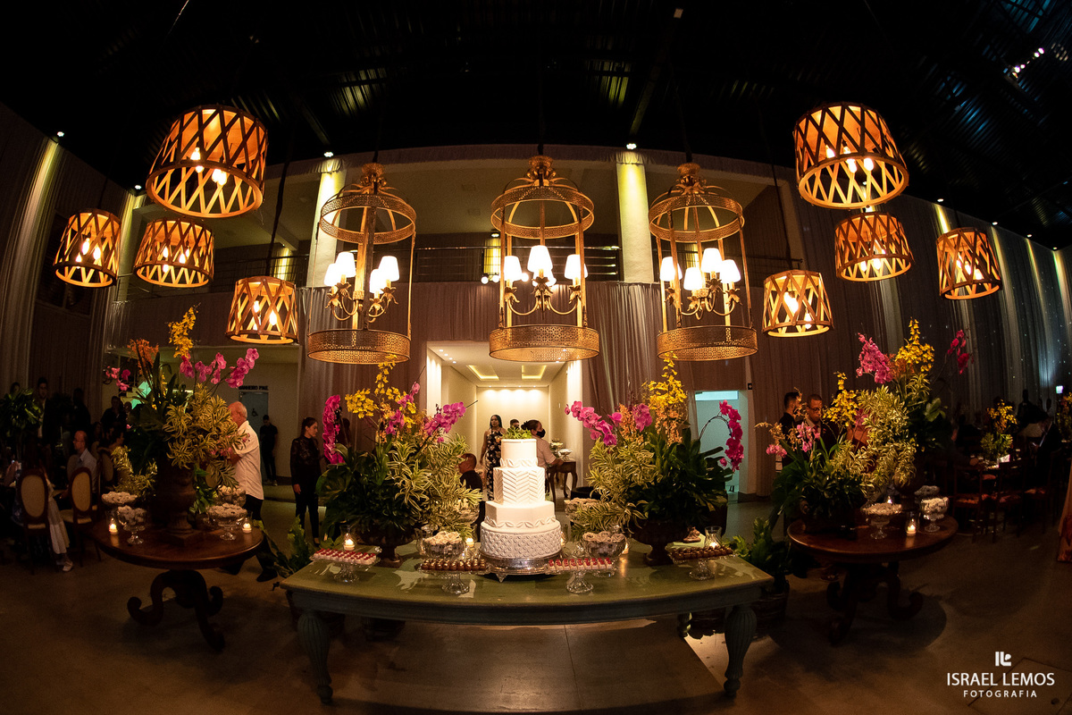 Casamento na cidade de pitangui do casal Isabela e Paulinho com recepção no hspace salão de festa em pitangui 