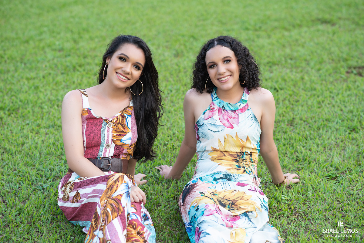 Fotografia de 15 anos Para de Minas ENSAIO DE GEMEAS