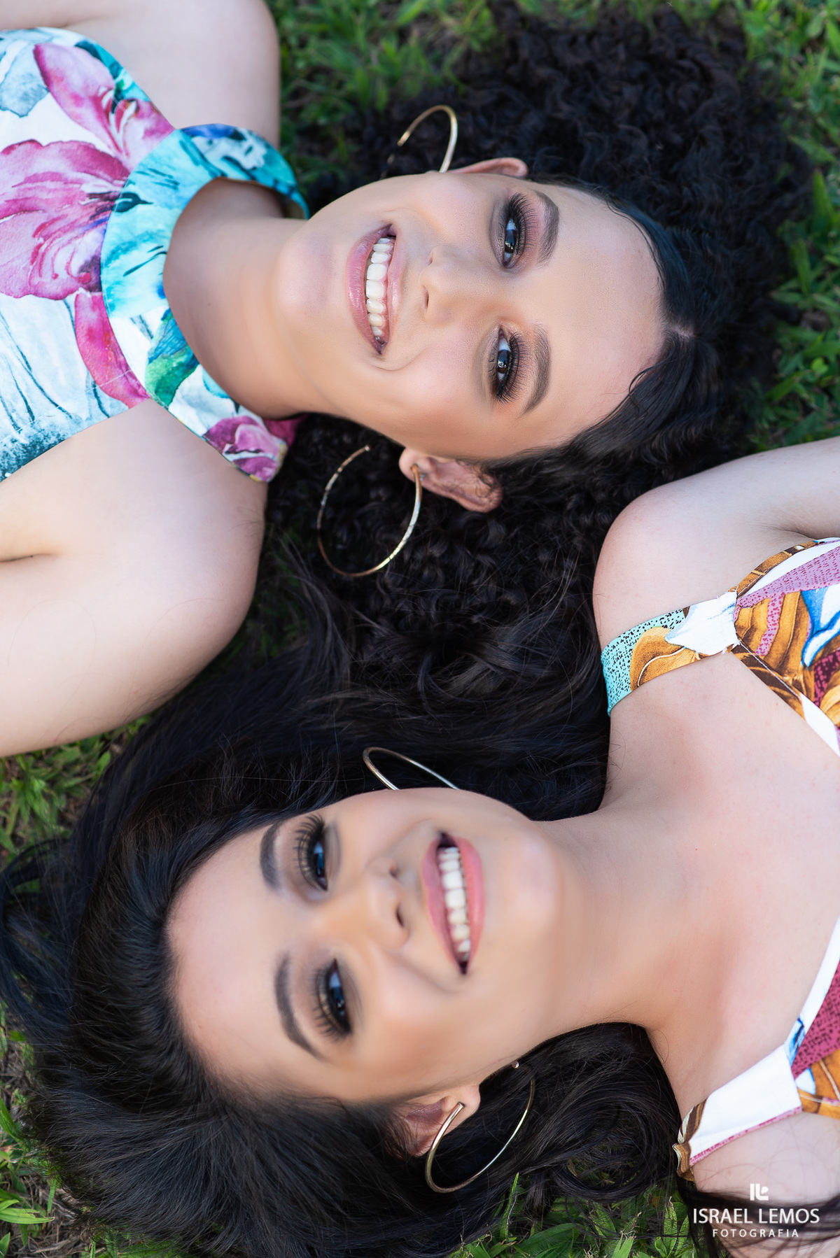 Fotografia de 15 anos Para de Minas ENSAIO DE GEMEAS