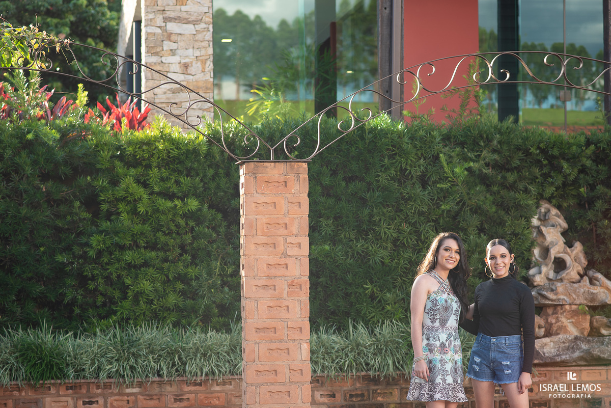 Fotografia de 15 anos Para de Minas ENSAIO DE GEMEAS